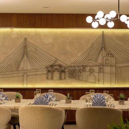 Lex Hotel Cebu Bagian luar foto