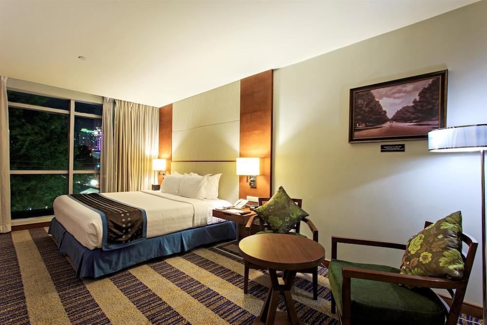 Lex Hotel Cebu Bagian luar foto