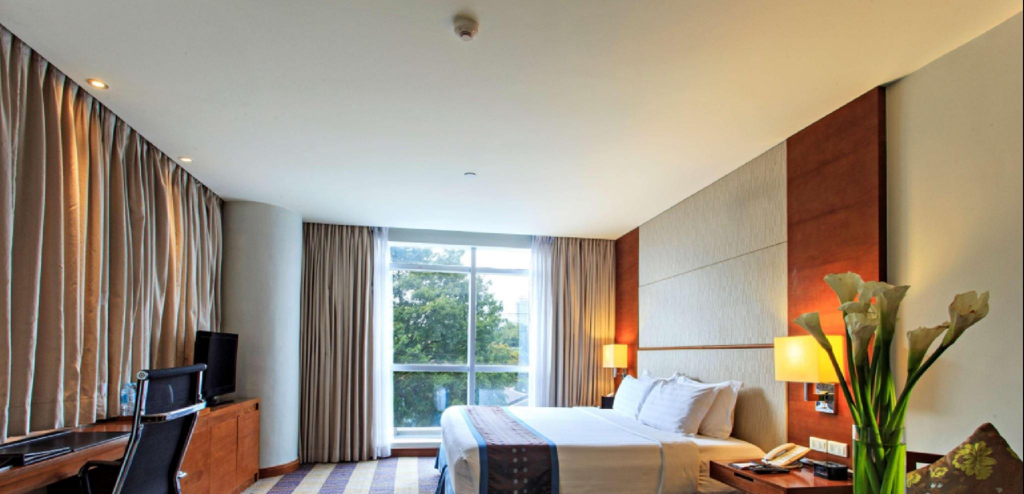 Lex Hotel Cebu Bagian luar foto