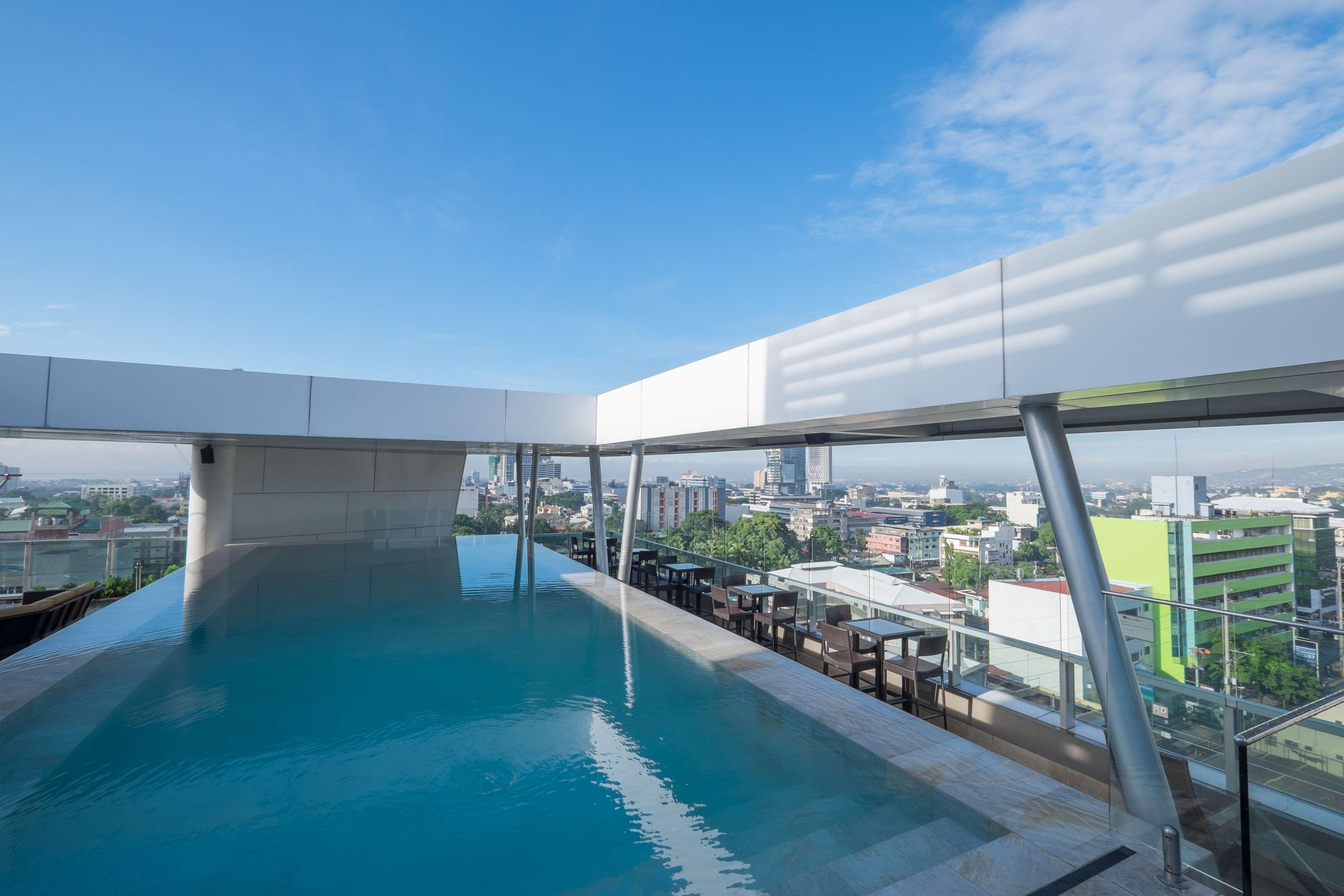 Lex Hotel Cebu Bagian luar foto