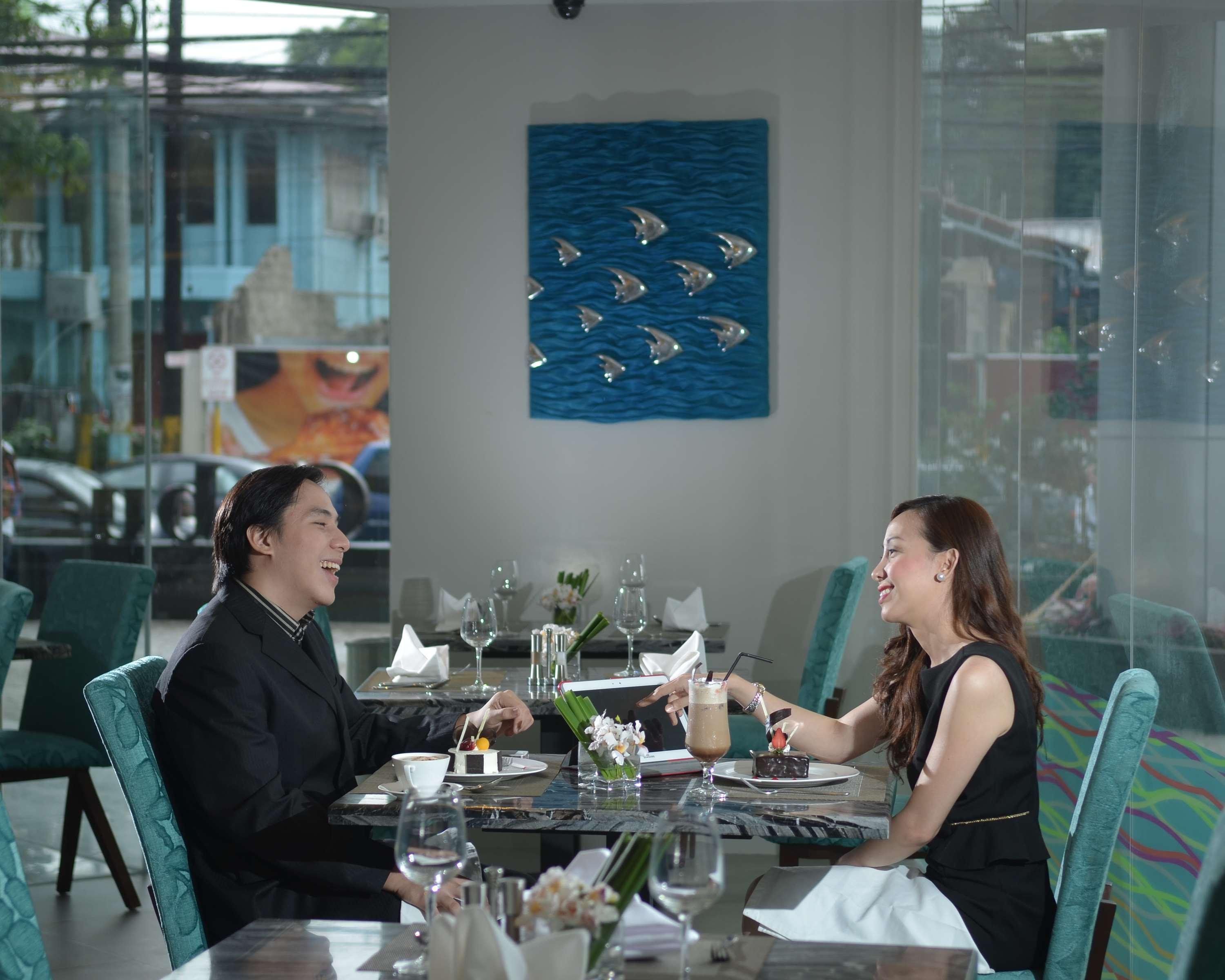 Lex Hotel Cebu Bagian luar foto