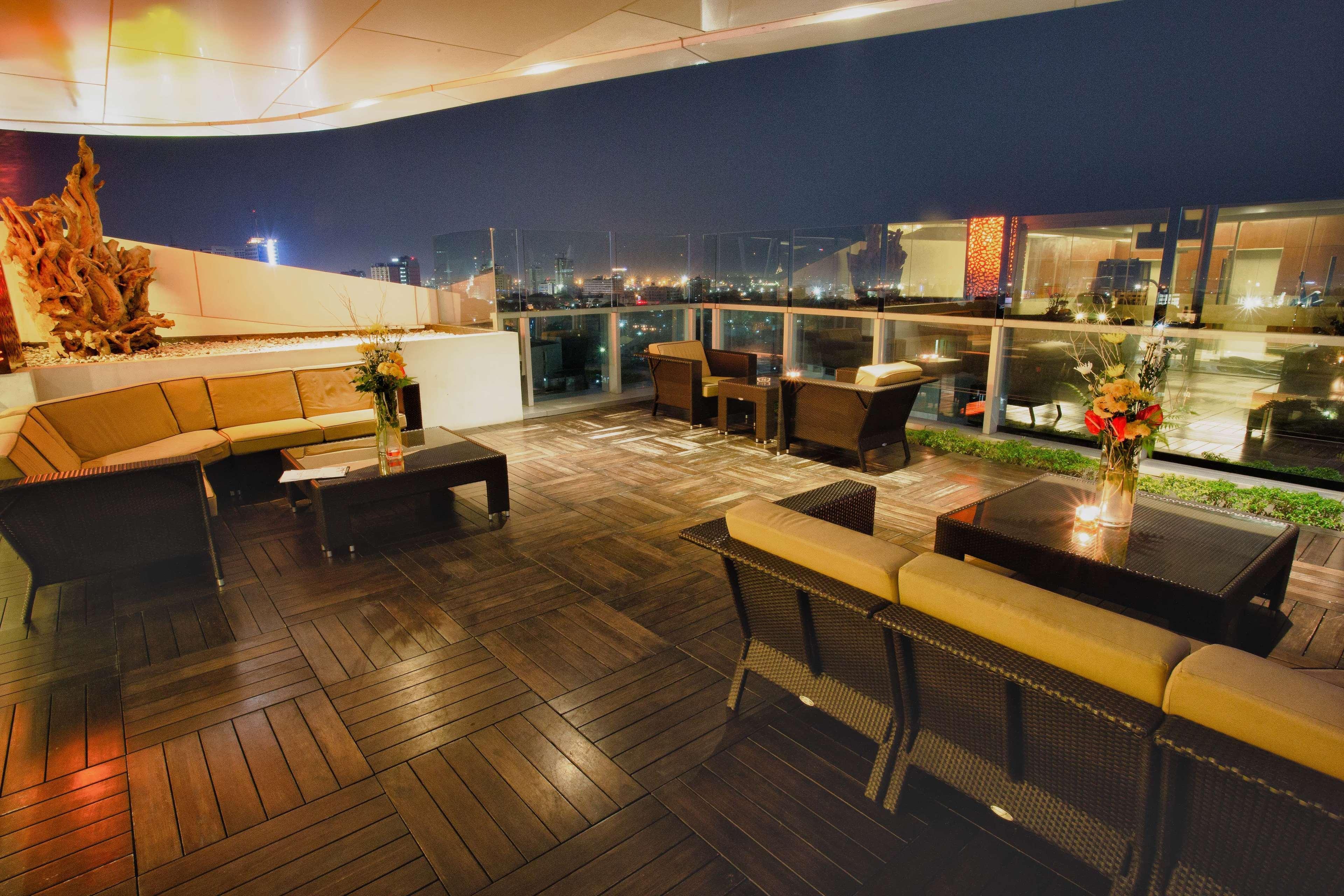 Lex Hotel Cebu Bagian luar foto