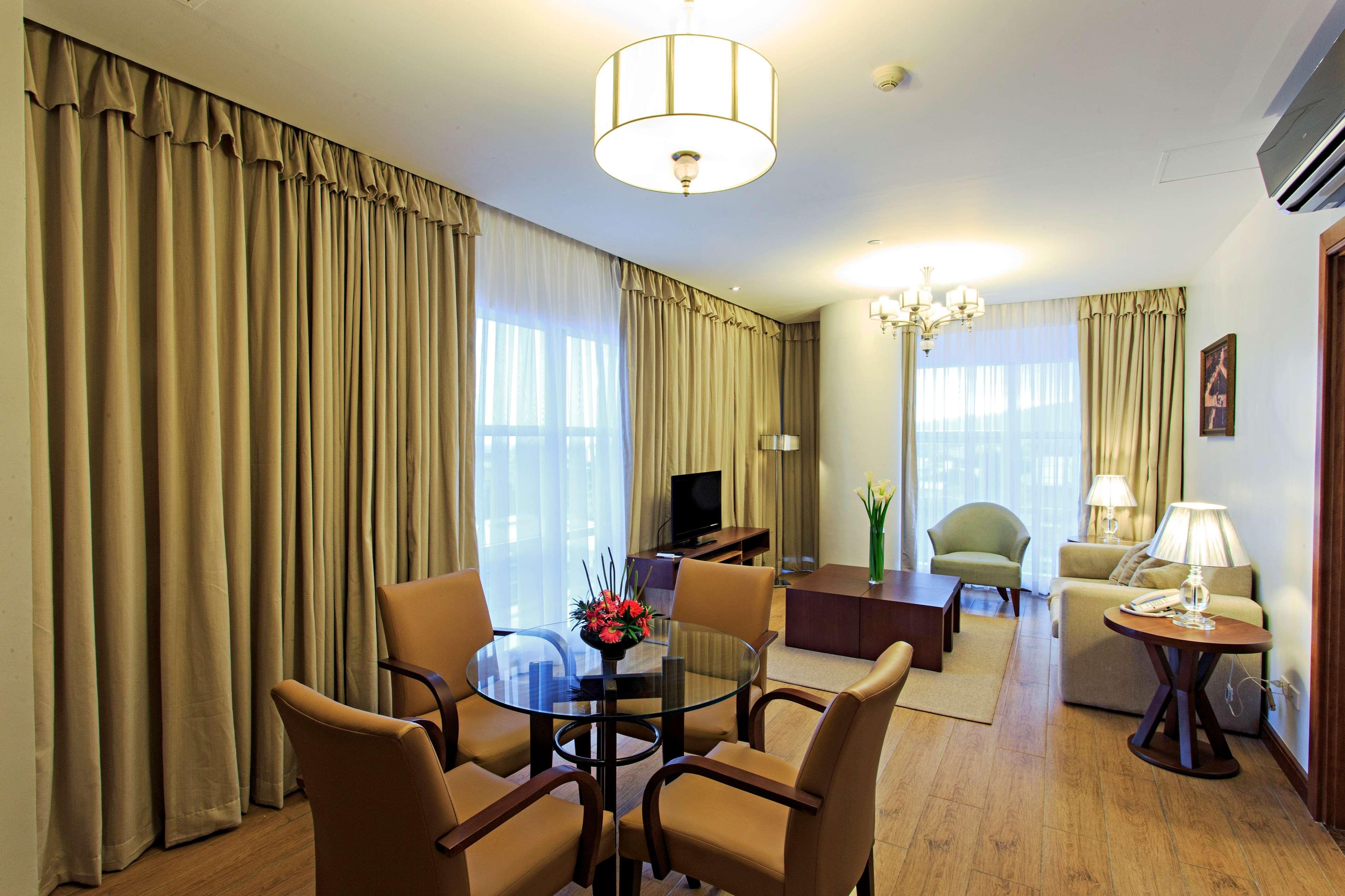 Lex Hotel Cebu Bagian luar foto
