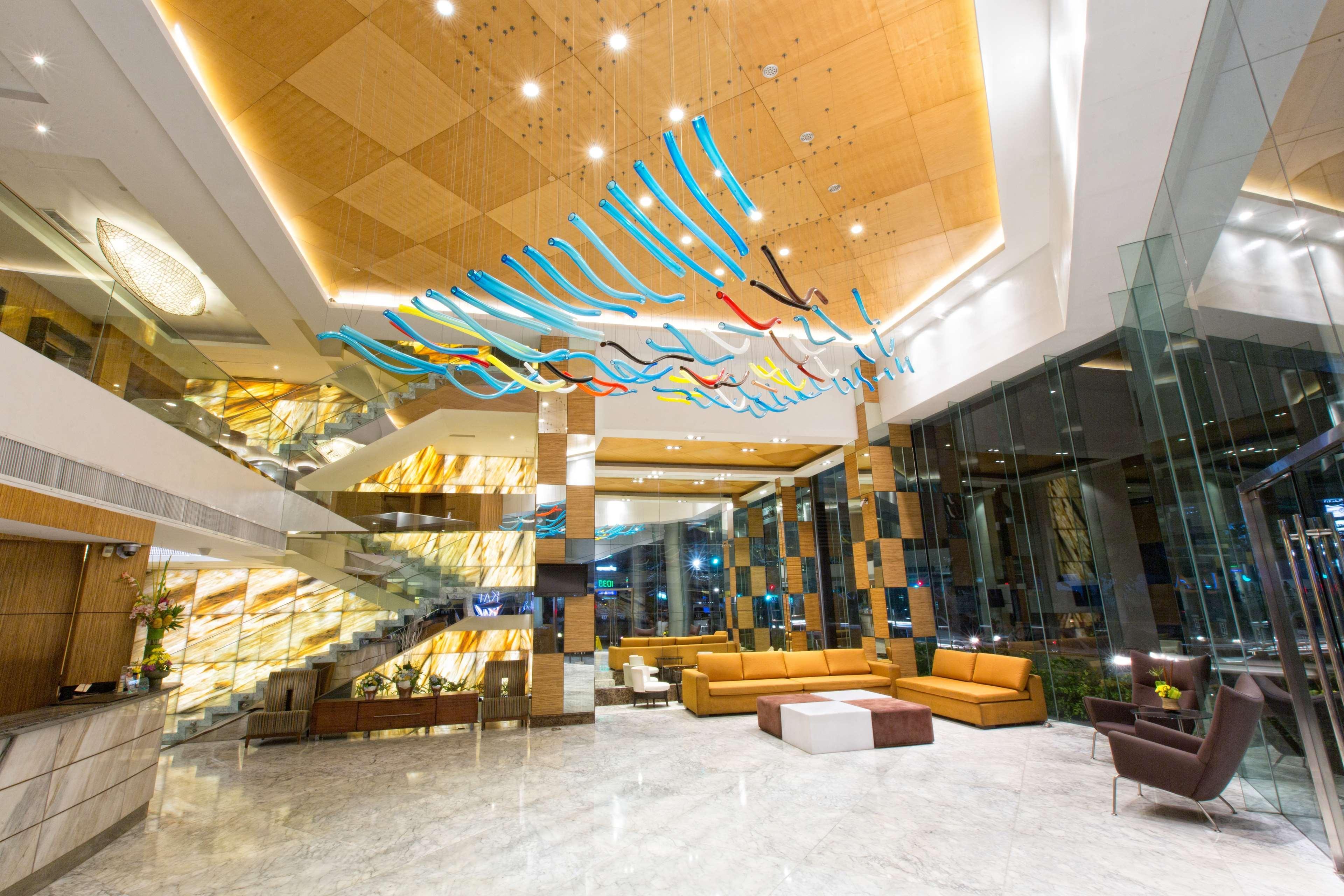 Lex Hotel Cebu Bagian luar foto